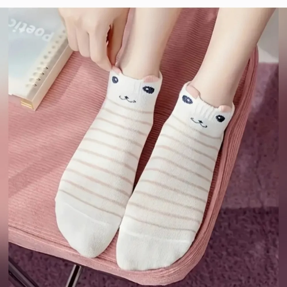 5 pairs Adorable Cartoon Cat Print Novelty Ankle Socks